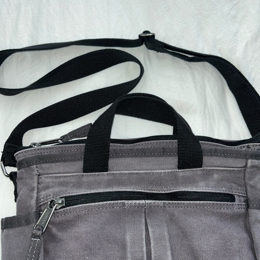 Duluth Trading Company Heritage Canvas Travel Sling - Picture 4 of 16